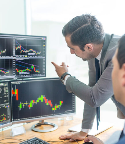 24-July-1-e1563959067151 People Looking At Trading Chart