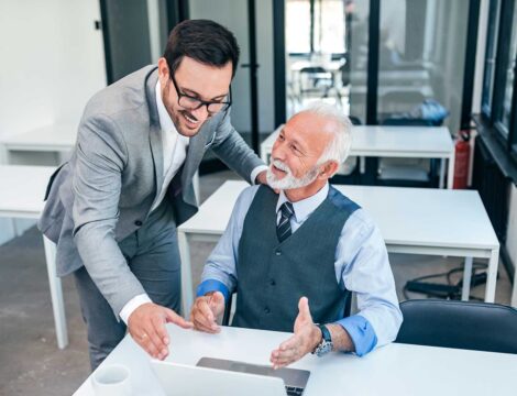 Finance Expert Explaing To The Client